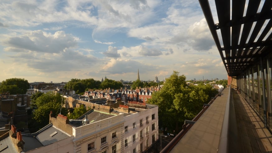 从切尔西切斯特·比蒂实验室俯瞰伦敦(安迪·罗斯为ICR拍摄，2014年)