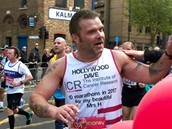 Fundraiser ‘Hollywood’ Dave runs an incredible 11 marathons for the ICR this year