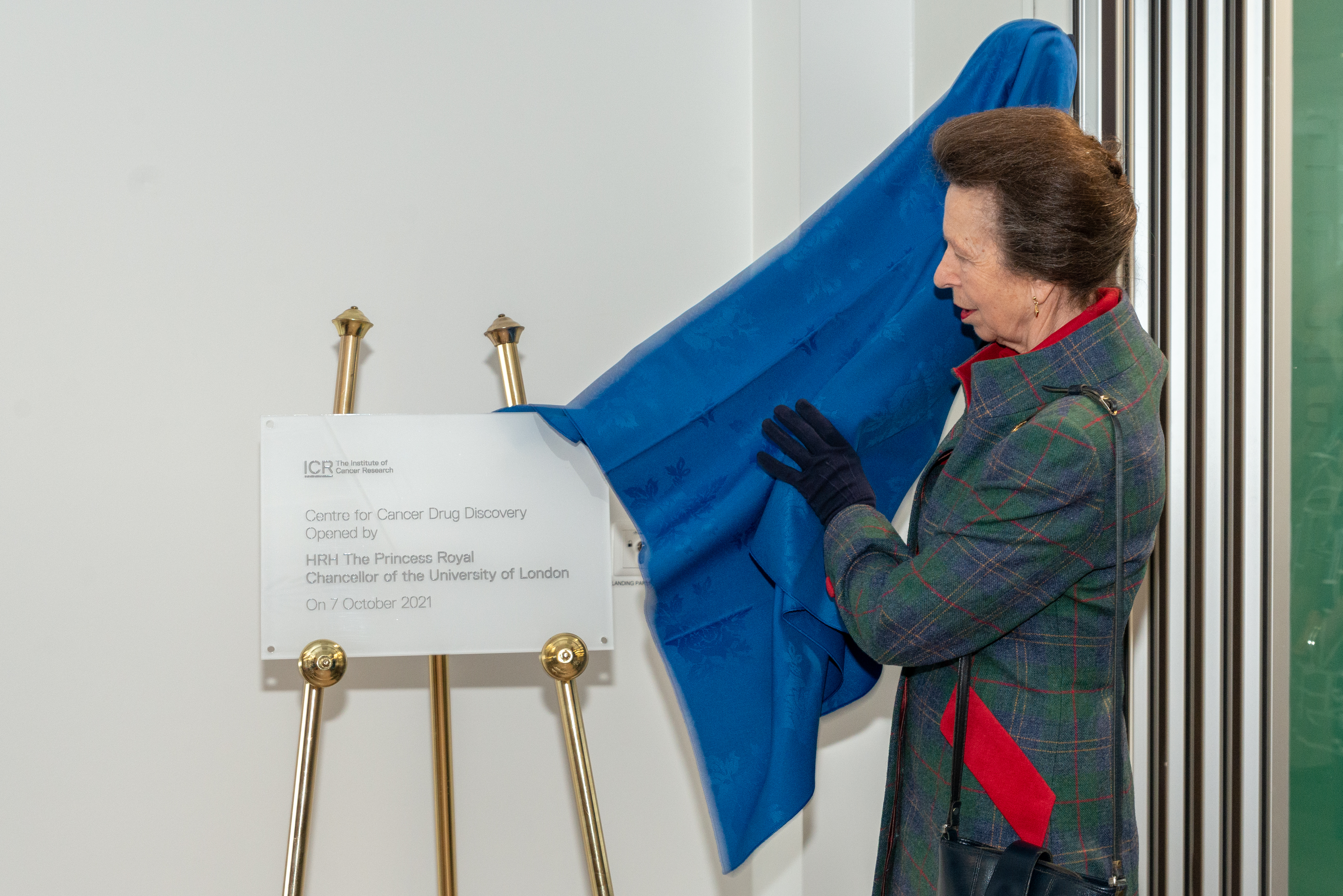 Caption for: The Princess Royal officially opens pioneering centre for 'Darwinian' cancer drug discovery