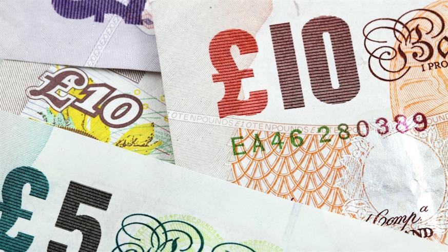 Mixture of British banknotes