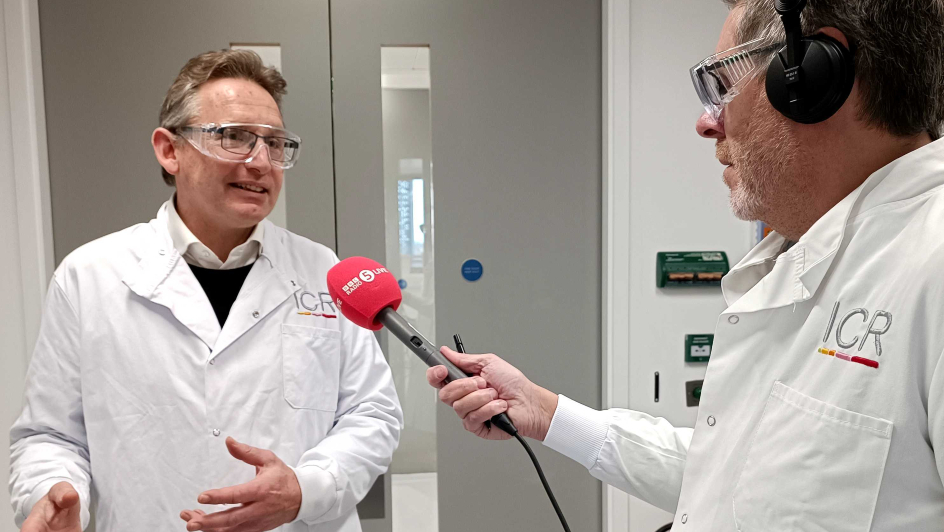 Caption for: BBC Radio 5 Live Drive shares message of hope from ICR’s Centre for Cancer Drug Discovery 