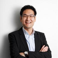 Headshot of Dr Paul Huang